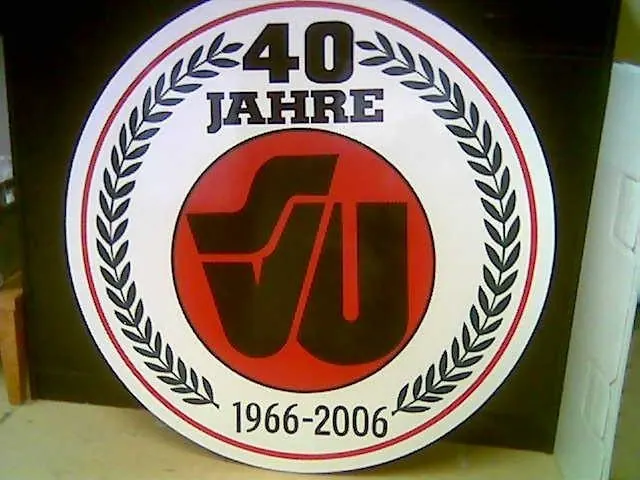 40 Jahre SVU — Jubiläumslogo, von Hand gemalt, Malermeister Müller, Weilheim