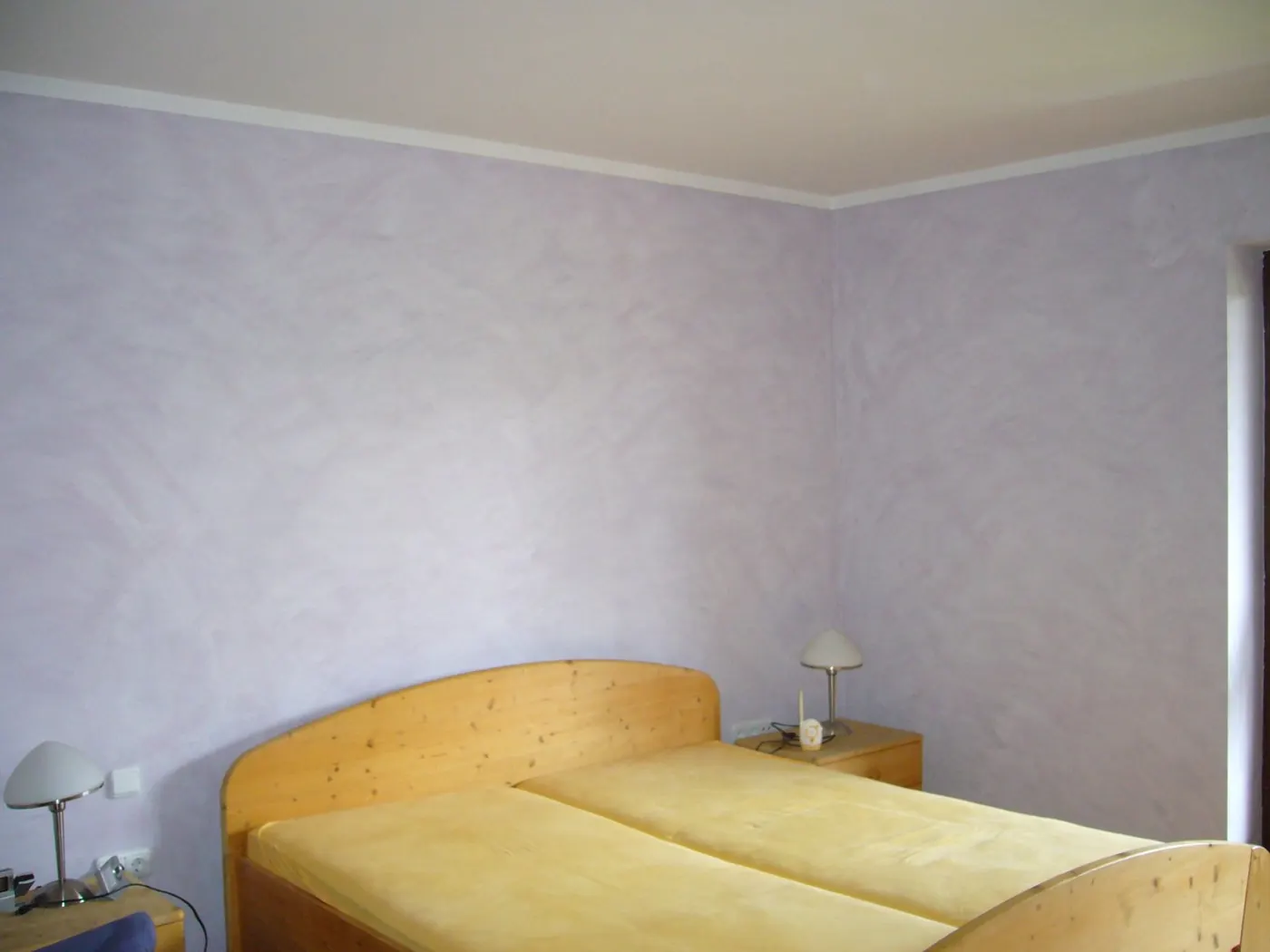 Schlafzimmer — Wand in Lasurtechnik, Malermeister Müller, Weilheim