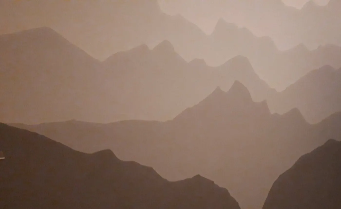 Bergsilhouette — Malerarbeiten im Wohnraum, Malermeister Müller, Weilheim